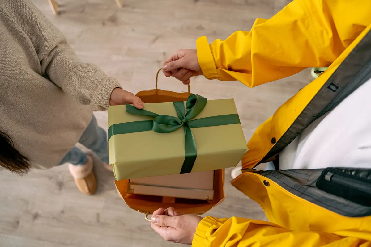 Seasonal Guide: AI Agents for Holiday E-Commerce Returns and Support